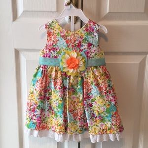 Girls Easter dress 12 months. Fits 18 months.